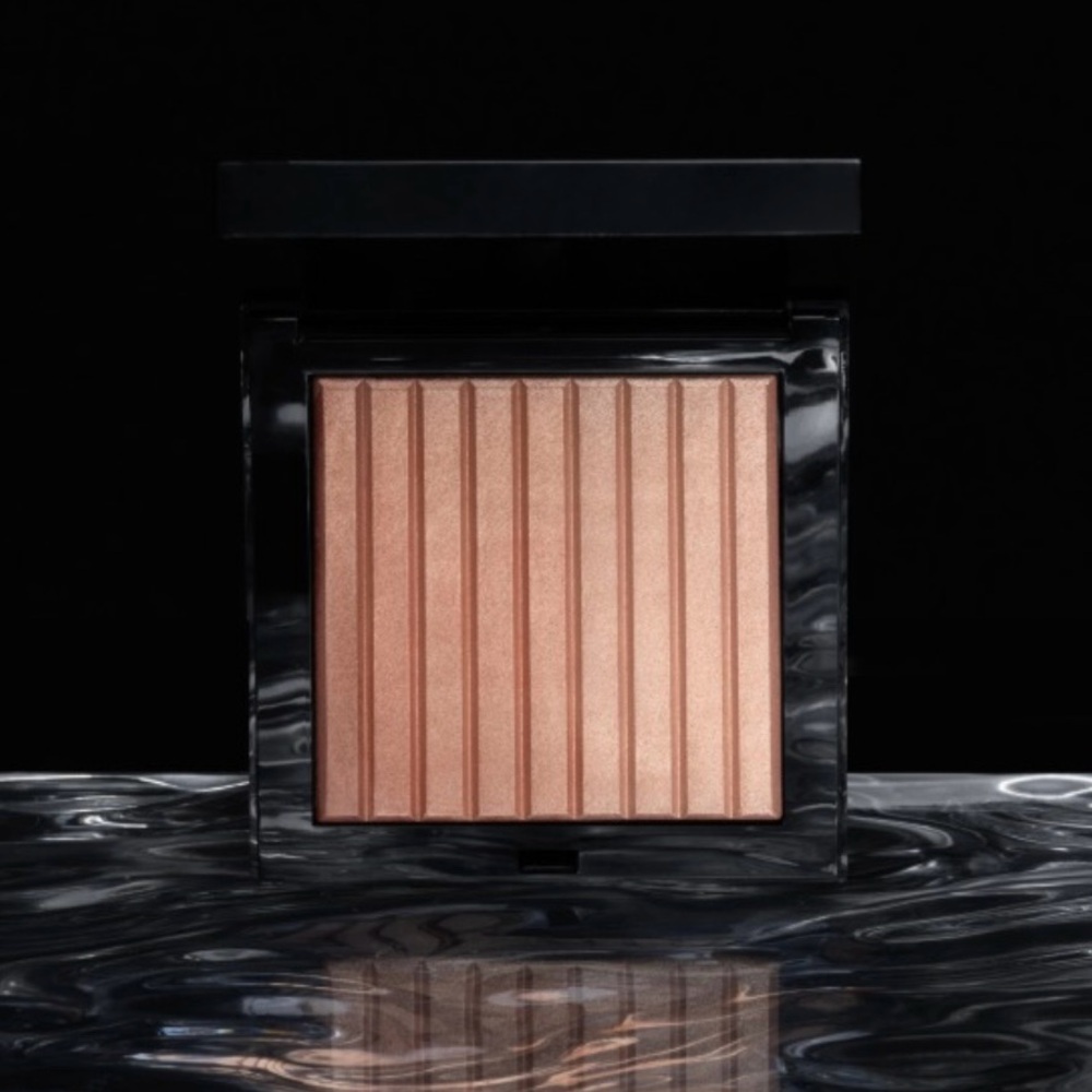 HINDASH GRADIENT HIGHLIGHTER PEAK HEAT shade BRONZE RADIANCE - BRAND NEW in box!